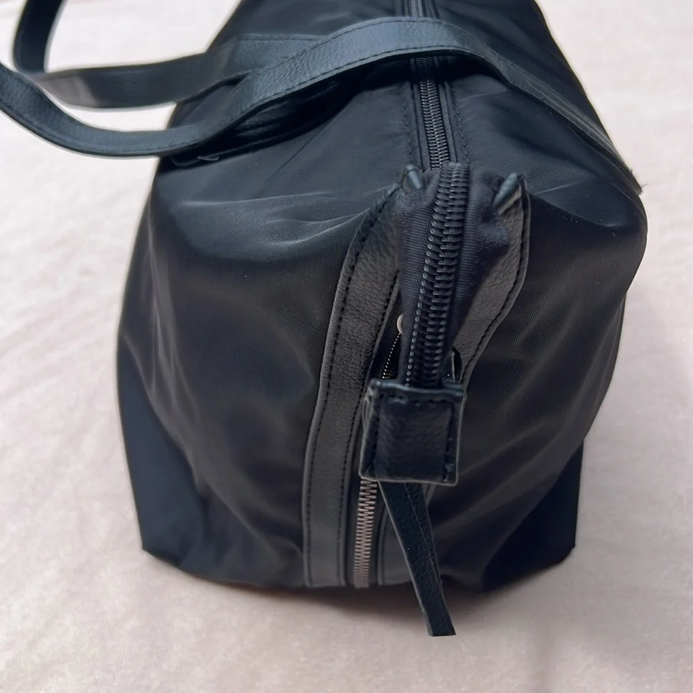 NWOT Botkier New York Black Tote Nylon Vegan Leather Trim Zip Shoulder Bag